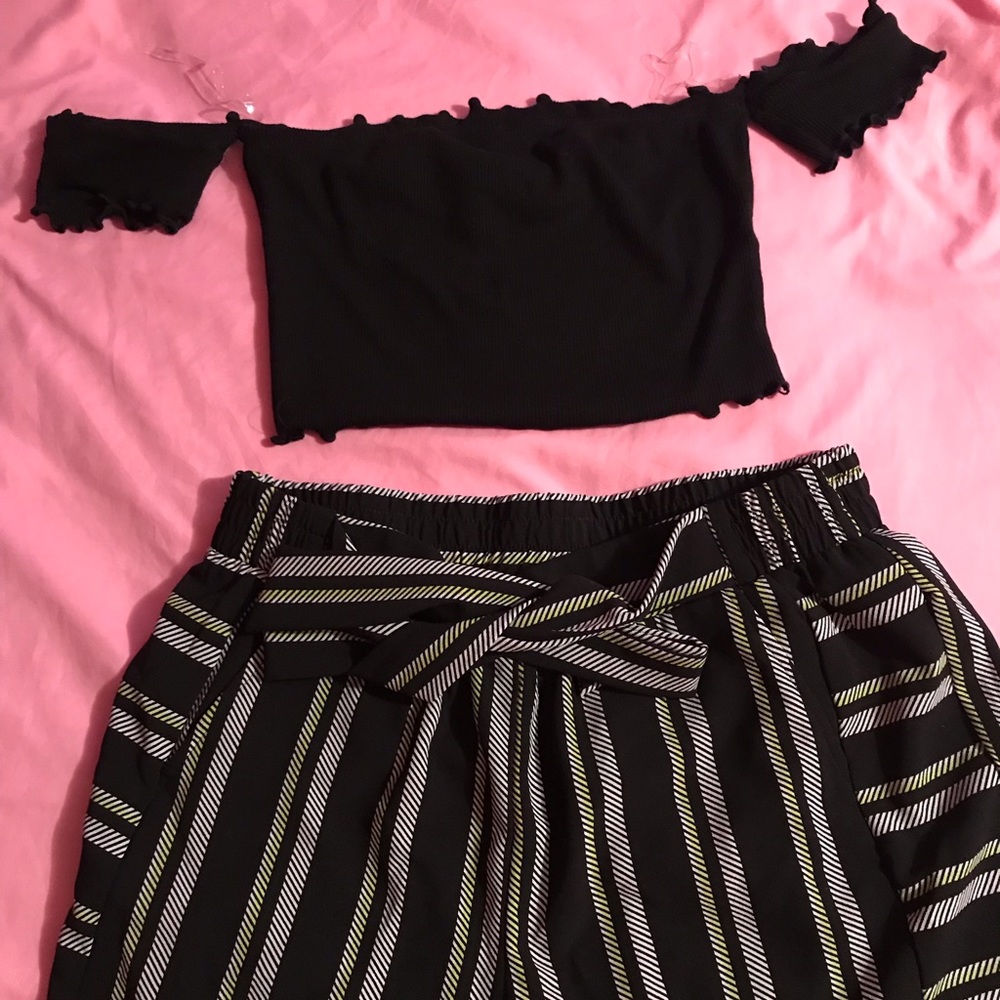 Black crop top